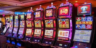 Bangladesh adult reviewing 2024 bed sports betting on mobile